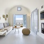 نوفا لوكشري سويتس 4*