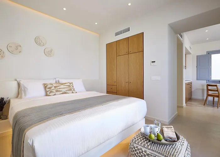 Nova Luxury Apart-hotel 4*