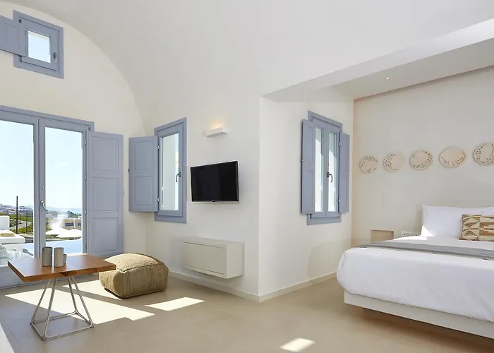 Nova Luxury Aparthotel 4*