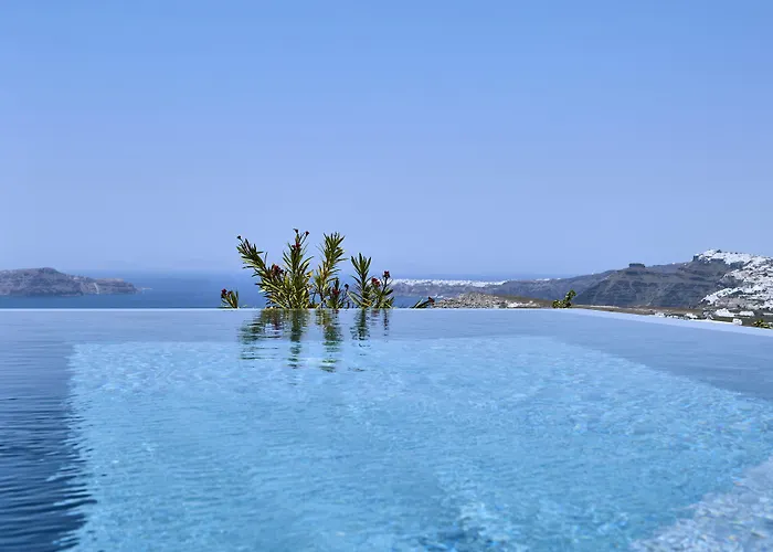 Nova Luxury 4* Pýrgos