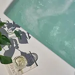 Nova Luxury 4* Pýrgos